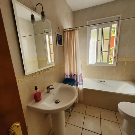 Casa Sunflower Villa *