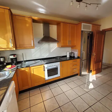 Casa Sunflower Villa *